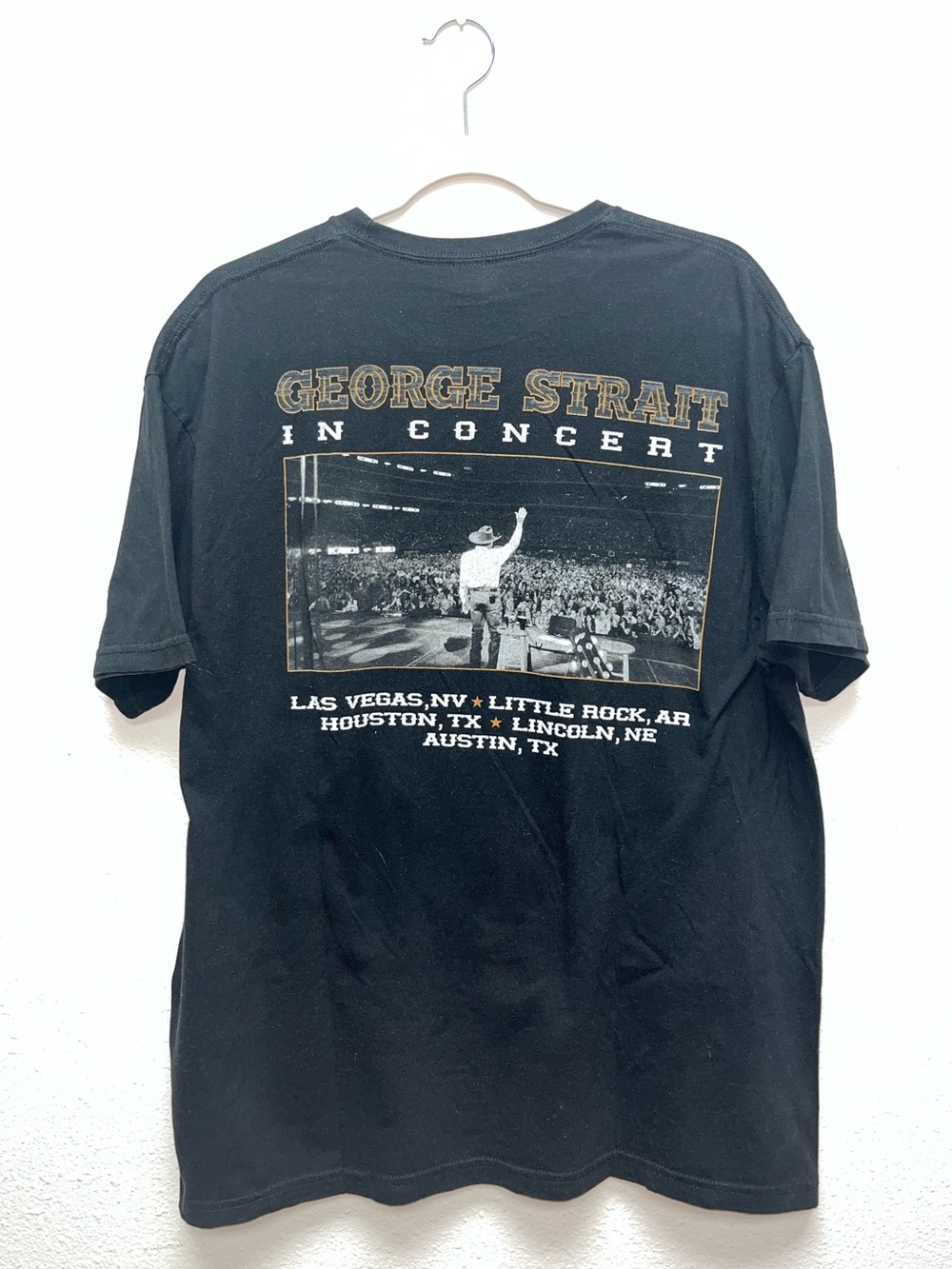 George Strait Black T-Shirt - Picture 3 of 5